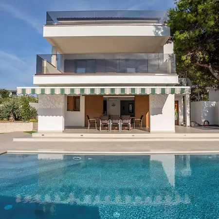 Villa Sailor House Near Trogir, Private Pool (adults Only) Ražanj