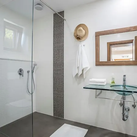 Sailor House Near Trogir, Private Pool (adults Only) *