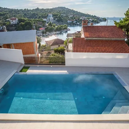 Sailor House Near Trogir, Private Pool (adults Only) * Razanj