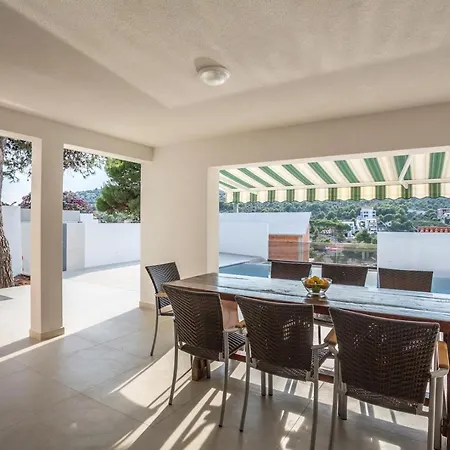 Villa Sailor House Near Trogir, Private Pool (adults Only) *