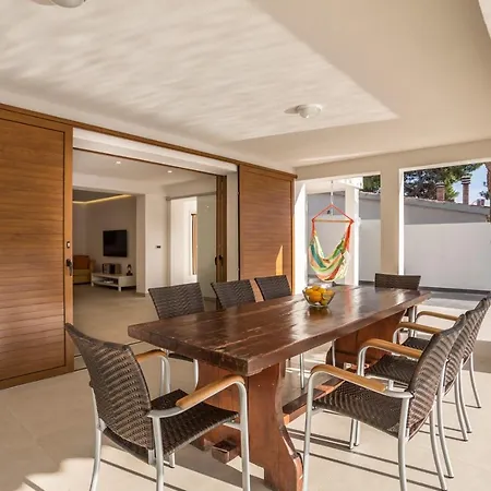 Sailor House Near Trogir, Private Pool (adults Only) Vila Razanj