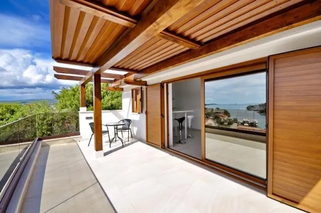 Villa Sailor House Near Trogir, Private Pool (adults Only) Ražanj