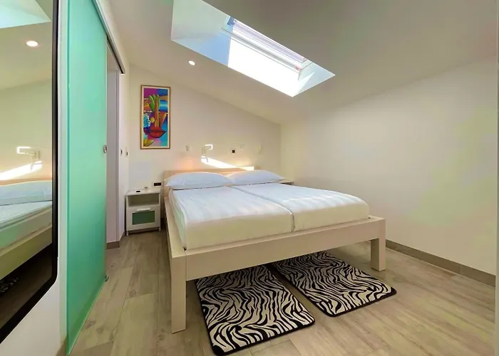 Sailor House Near Trogir, Private Pool (adults Only) * Razanj