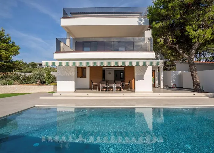 Vila Sailor House Near Trogir, Private Pool (adults Only) Razanj