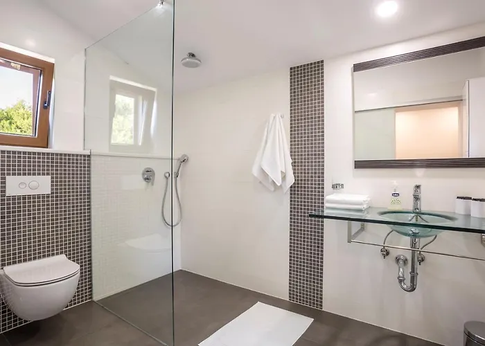 Sailor House Near Trogir, Private Pool (adults Only)