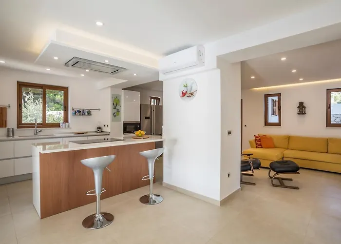 Vila Sailor House Near Trogir, Private Pool (adults Only)