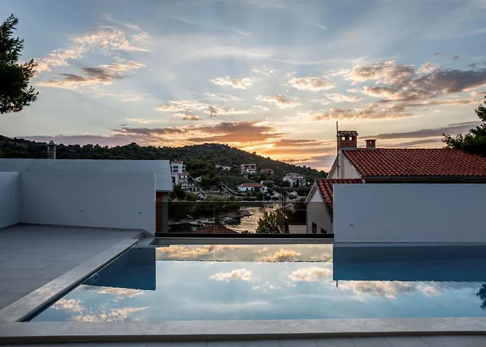 Villa Sailor House Near Trogir, Private Pool (adults Only) *